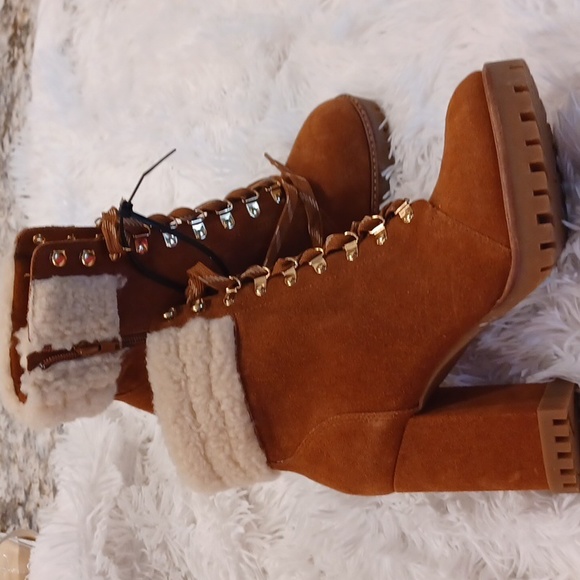 New w/o box Gianni Bini Sight-See Suede Shearling Hiker Platform Booties 9.5 NEW - Picture 6 of 13